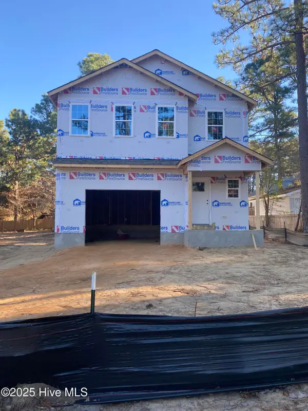 435 W New Jersey Avenue, Southern Pines, NC 28387