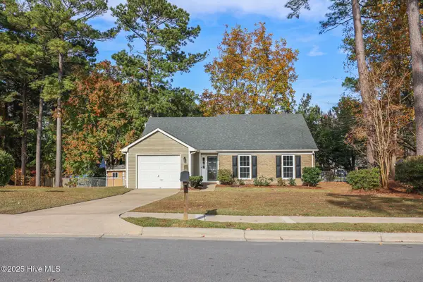544 Shadowridge Road, Jacksonville, NC 28546