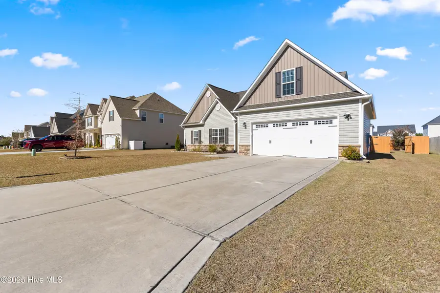 302 Crossroads Store Drive, Jacksonville, NC 28546 - Image #3