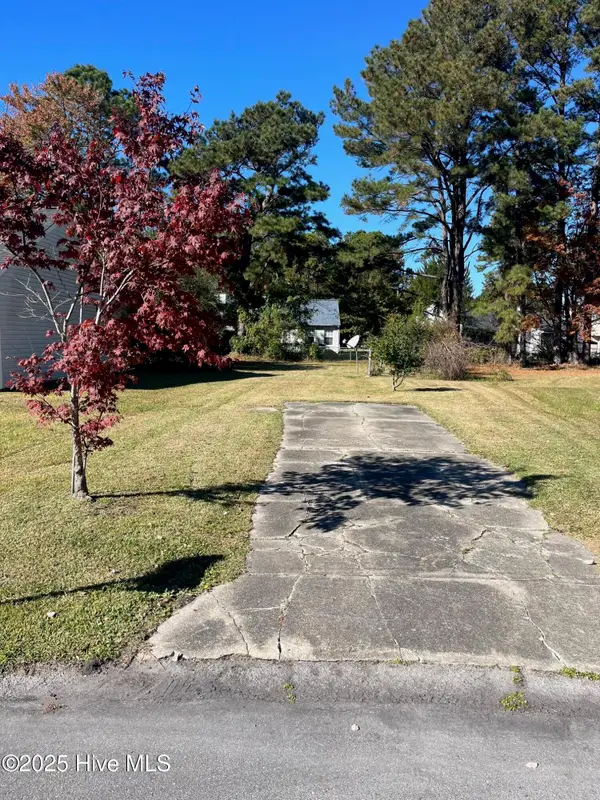 1934 Greenstone Court, Midway Park, NC 28544