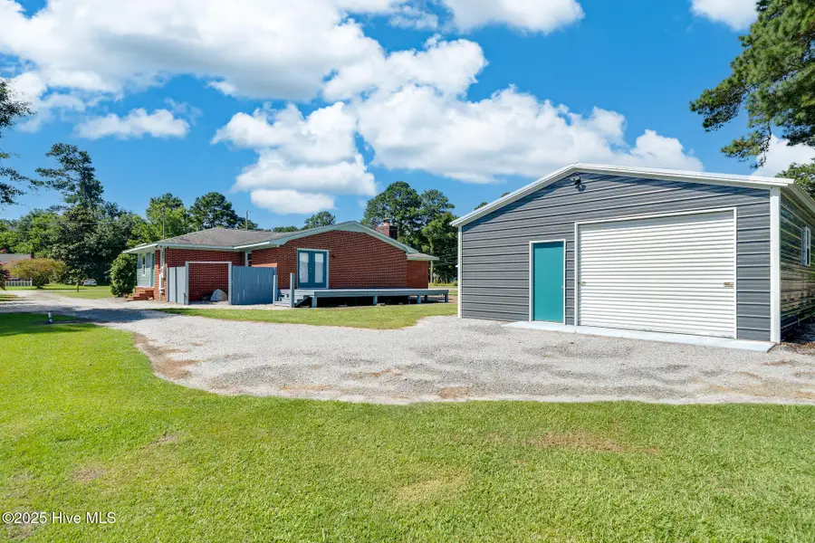 112 Mcmillan Street, Teachey, NC 28464 - Image #2