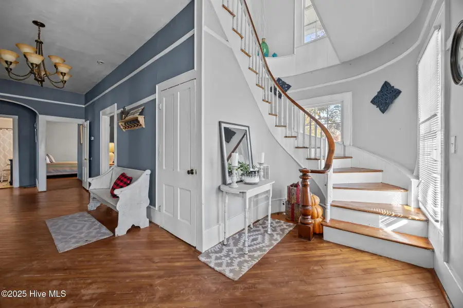 100 S 6th Street, Creswell, NC 27928 - Image #3