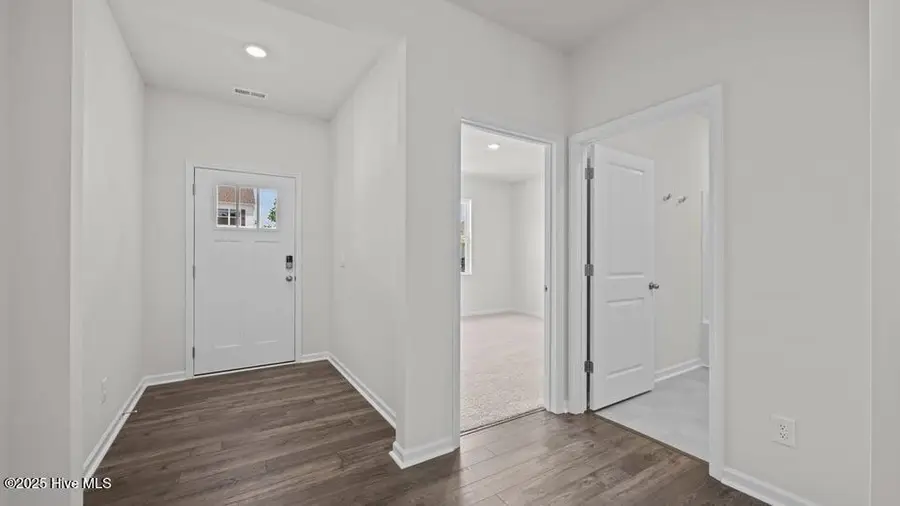 1032 Minnette Circle, New Bern, NC 28562 - Image #2