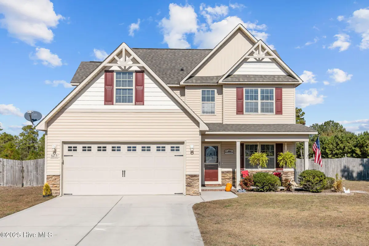 625 Parsley Drive, Hubert, NC 28539 - Image #1