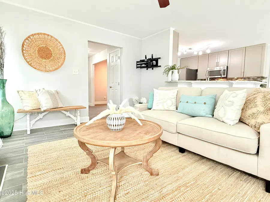 6701 Kestral Drive, Wilmington, NC 28409 - Image #3