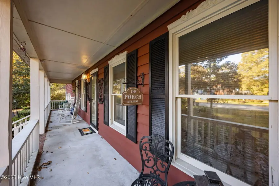 2200 Oakview Drive, New Bern, NC 28562 - Image #3