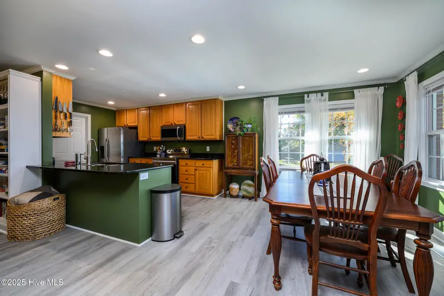 318 Magellan Drive, New Bern, NC 28560 - Image #3