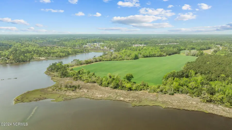 517 Queens Creek Road, Hubert, NC 28539 - Image #2