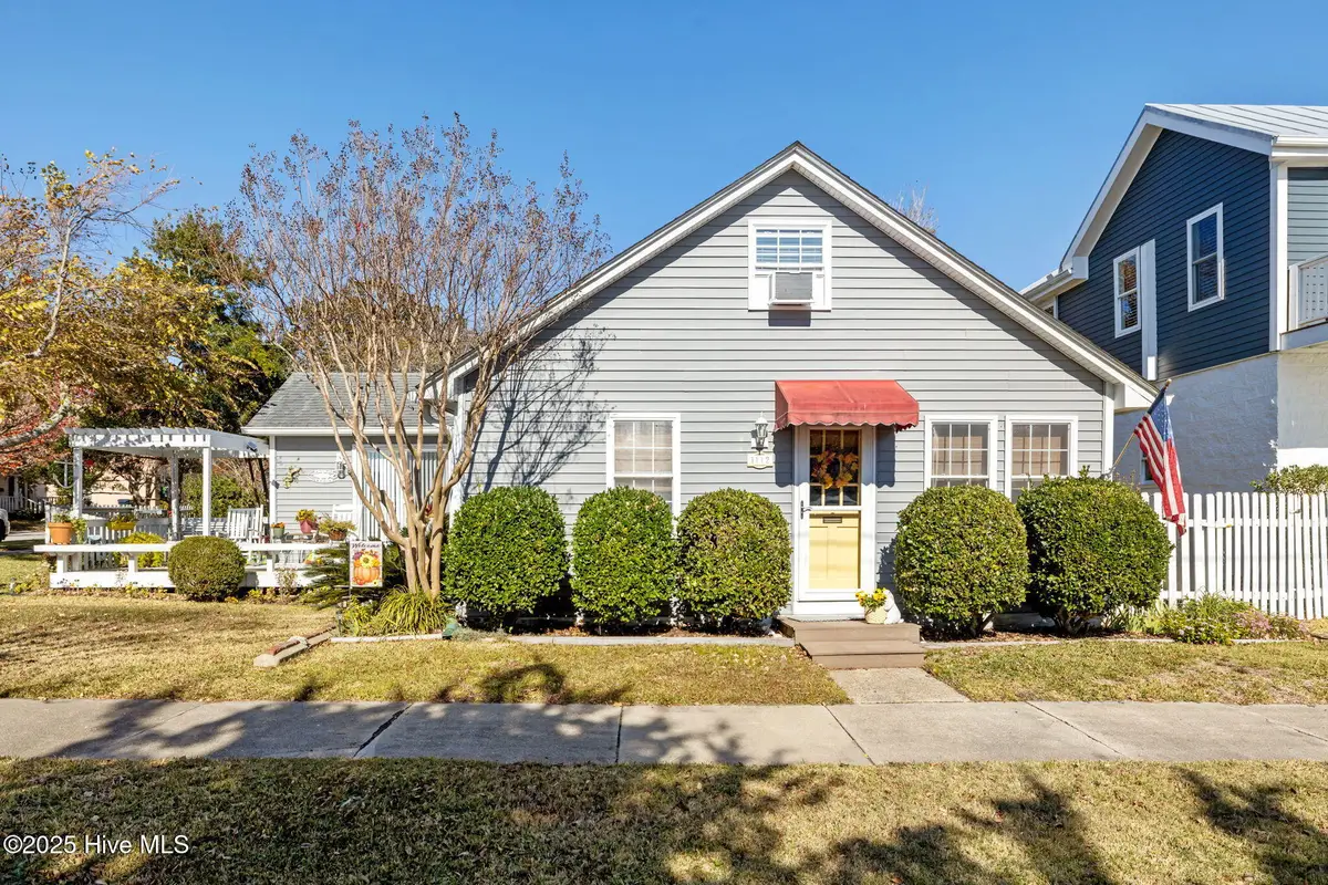 1112 Shepard Street, Morehead City, NC 28557 - Image #1