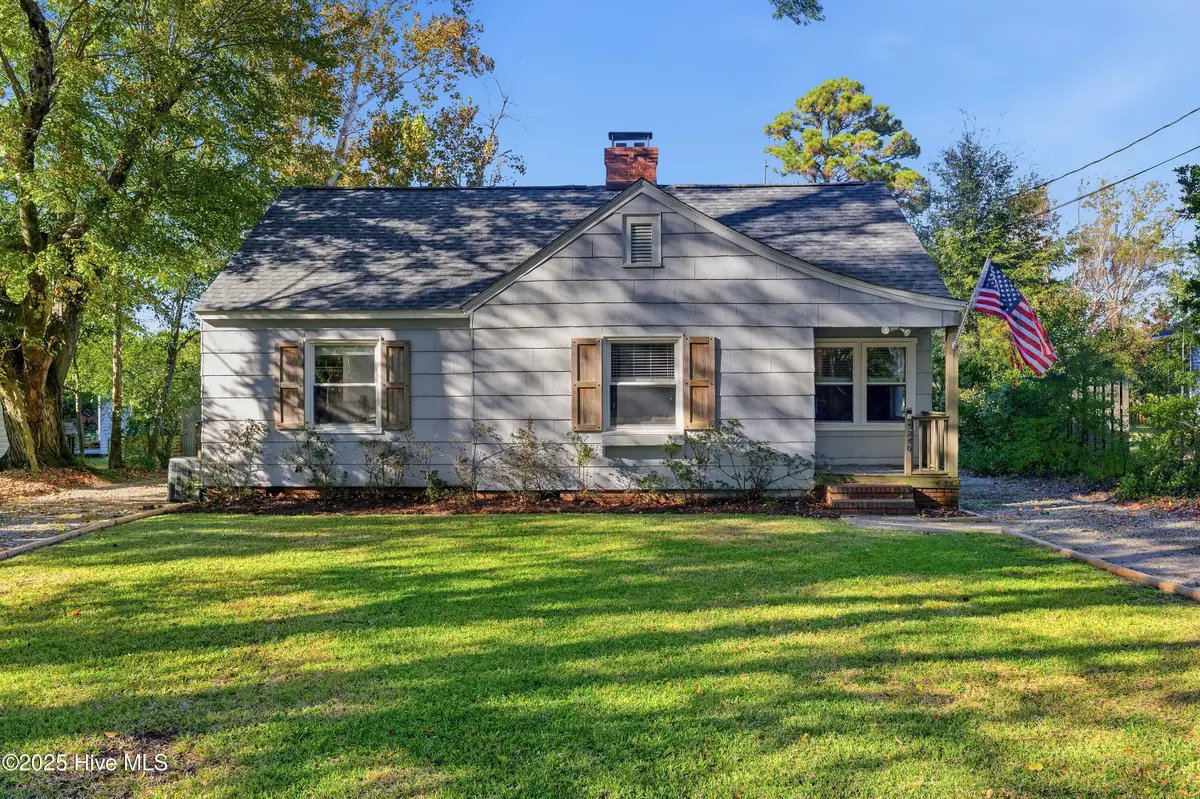 3250 Camden Circle, Wilmington, NC 28403 - Image #1