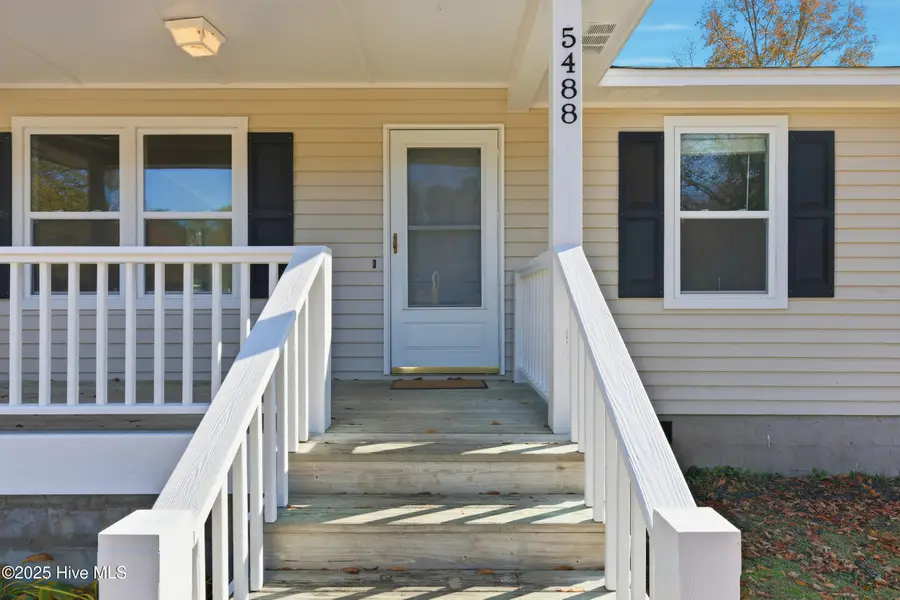 5488 Palmers Branch Drive Ne, Leland, NC 28451 - Image #2