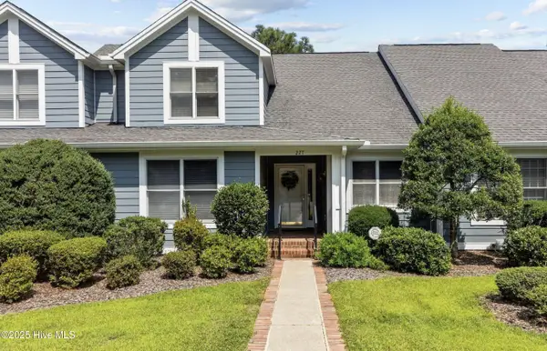 227 N Knoll Road N, Southern Pines, NC 28387