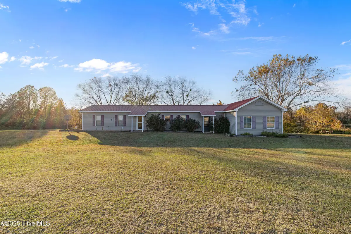 625 Garner Chapel Road, Mount Olive, NC 28365 - Image #1