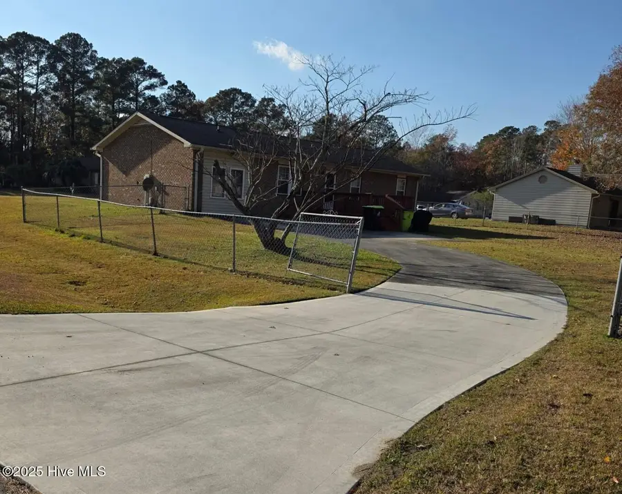 200 Carolina Drive, Jacksonville, NC 28546 - Image #3