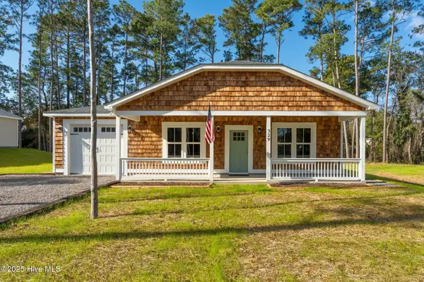 329 N Dyson Street, Holly Ridge, NC 28445