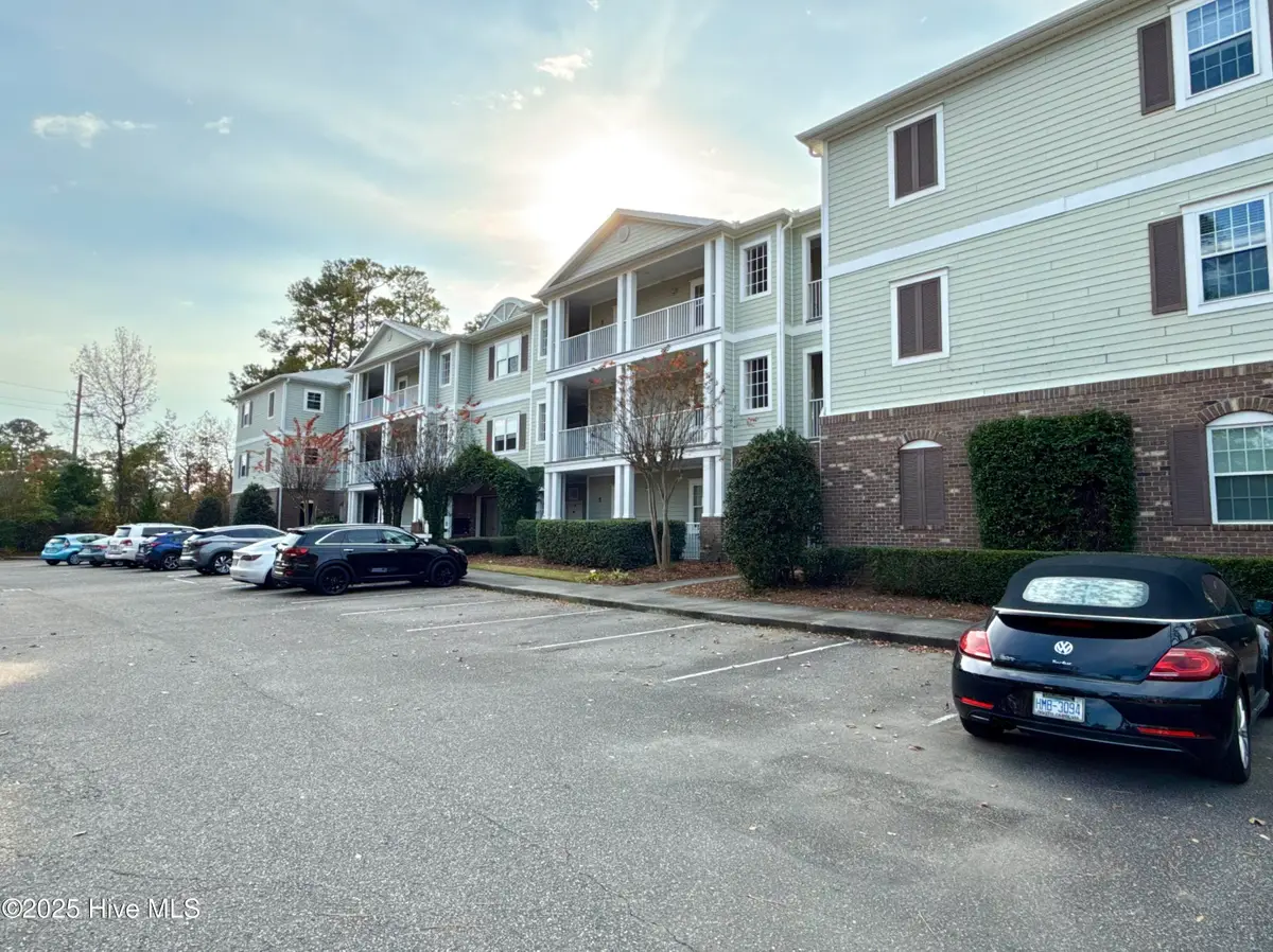 215 Valencia Court #305, Wilmington, NC 28412 - Image #1