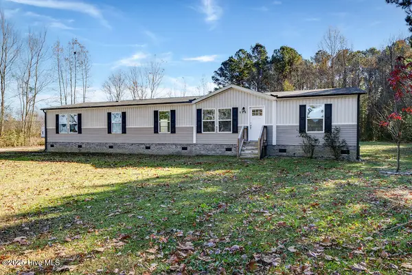 510 Mary Slocum Road Ne, Watha, NC 28478