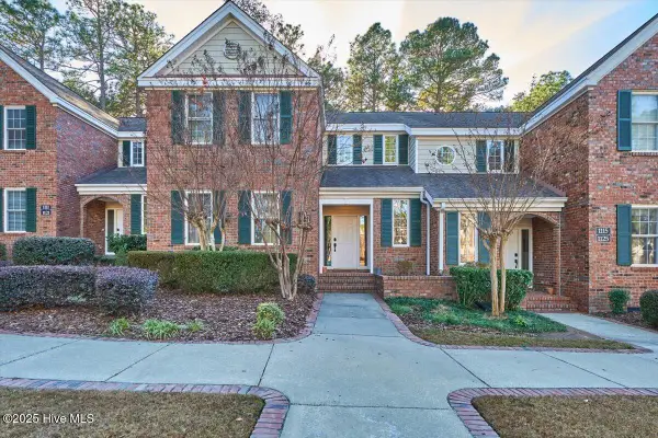 1123 Sandmoore Drive, Southern Pines, NC 28387