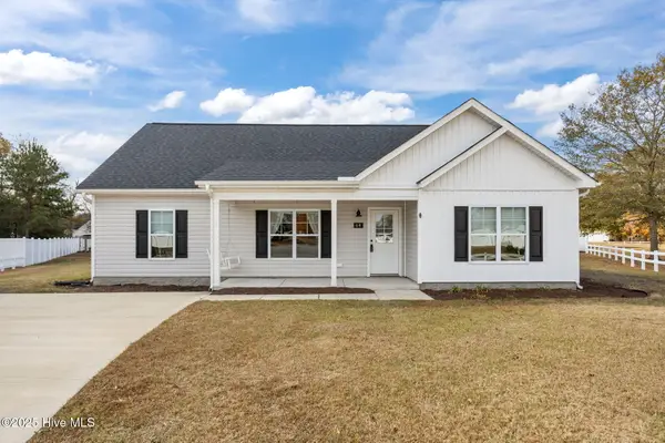 64 Buccaneer Circle, Washington, NC 27889