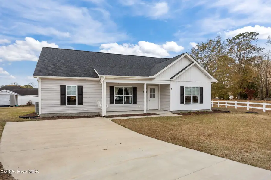 64 Buccaneer Circle, Washington, NC 27889 - Image #2