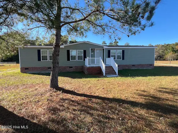 542 Red Oak Farm Road, Tar Heel, NC 28392