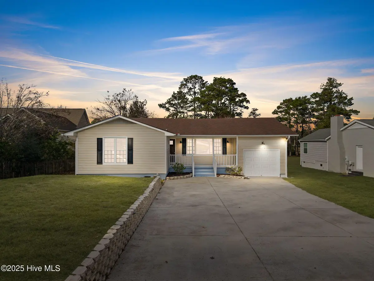 821 S Shore Drive, Southport, NC 28461 - Image #1