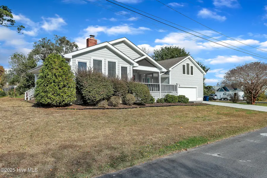 213 Mansfield Parkway, Morehead City, NC 28557 - Image #3