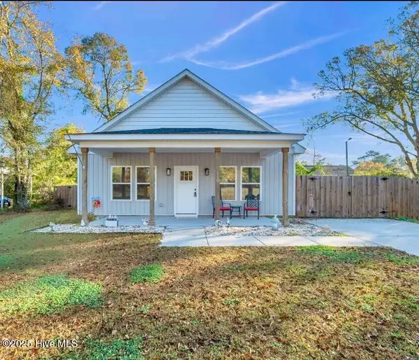 110 S Mccullen Street, Burgaw, NC 28425