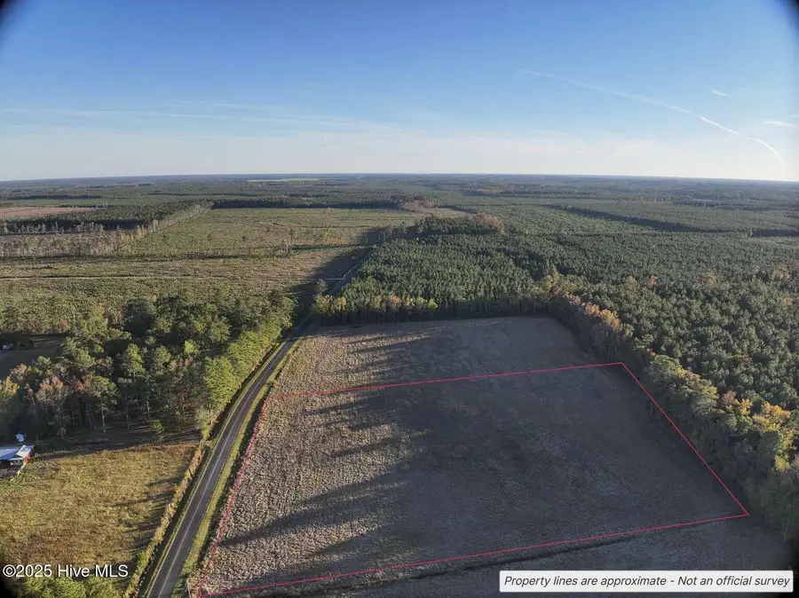 948 Creek Road, Whiteville, NC 28472 - Image #2