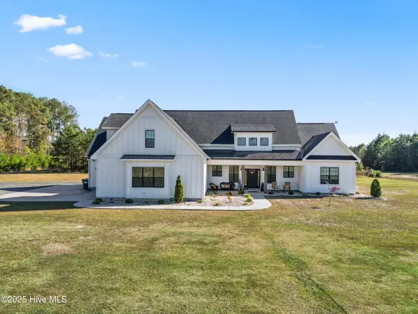 3713 Carolina 11, Wallace, NC 28466