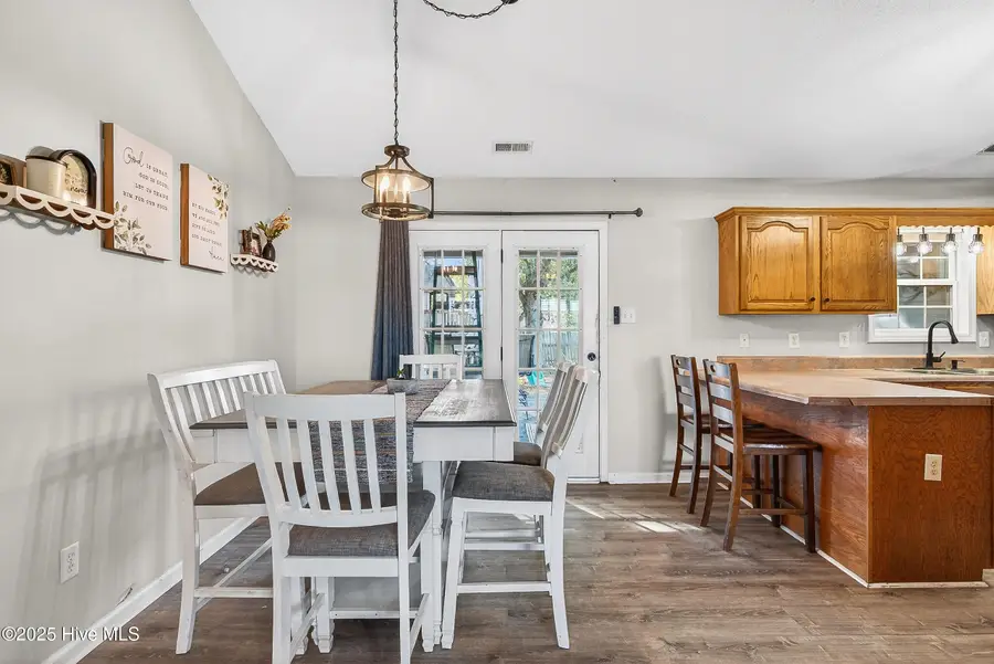 202 Quail Creek Court, Hubert, NC 28539 - Image #2