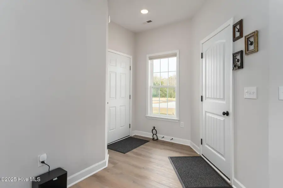 305 Gate Stone Lane, Jacksonville, NC 28540 - Image #3