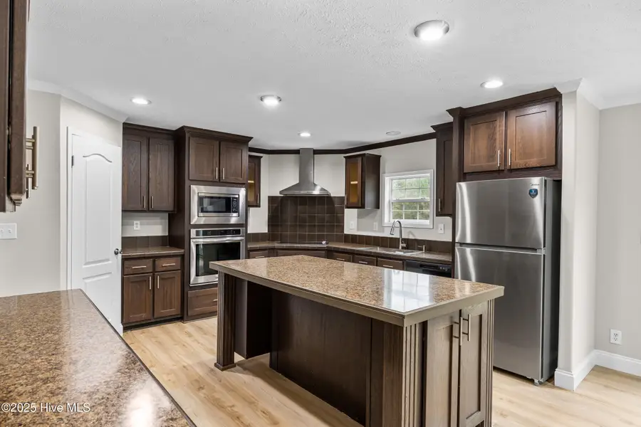 119 Buckeye Lane, Burgaw, NC 28425 - Image #2