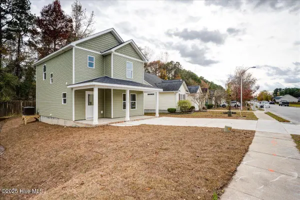 4609 Rainmaker Drive, New Bern, NC 28562