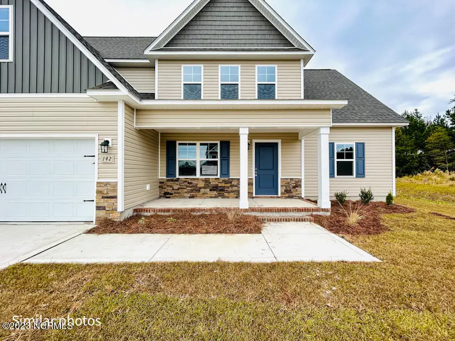 205 Megan's Field Place, Richlands, NC 28574 - Image #2