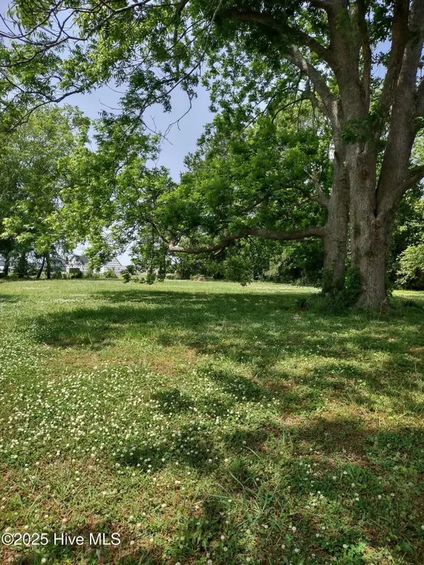 1671 Caratoke Highway, Moyock, NC 27958