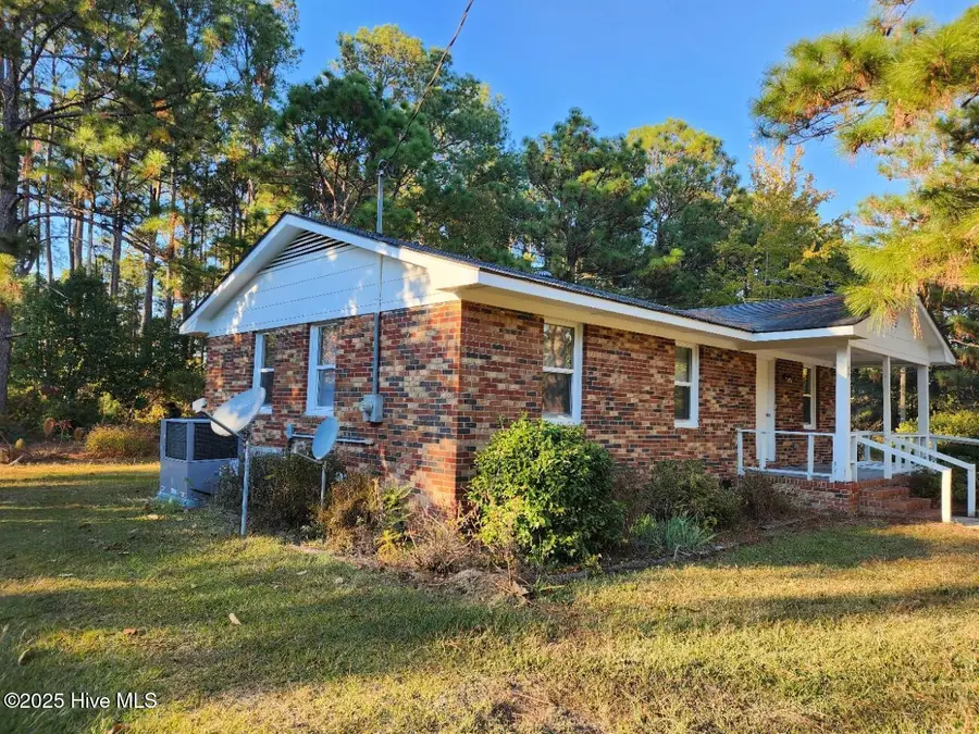 616 N Pine Street, Roseboro, NC 28382 - Image #3