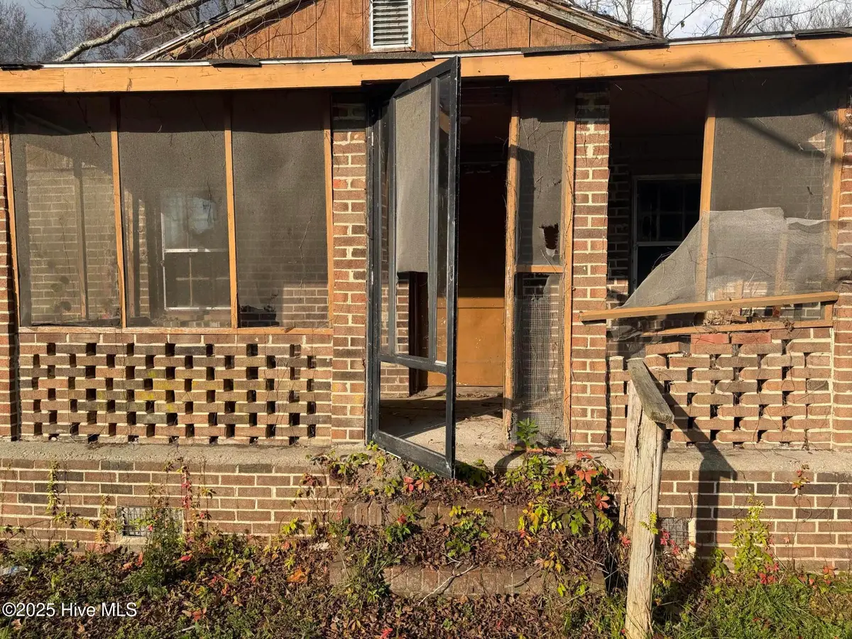 413 Brinkley Avenue, Plymouth, NC 27962 - Image #1