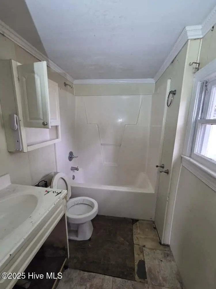 208 S Ethel Street, Selma, NC 27576 - Image #2