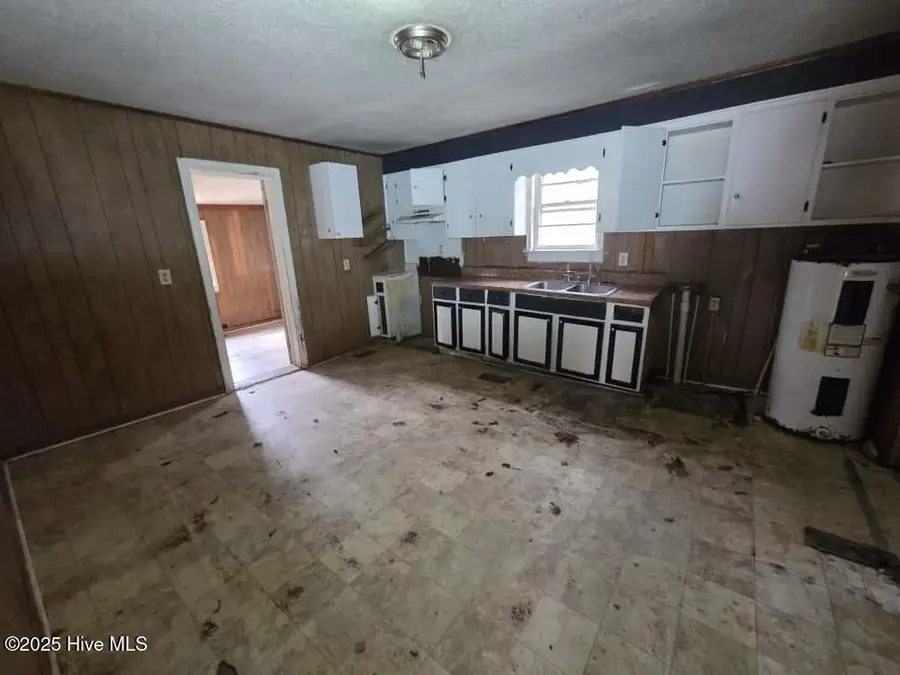 208 S Ethel Street, Selma, NC 27576 - Image #3