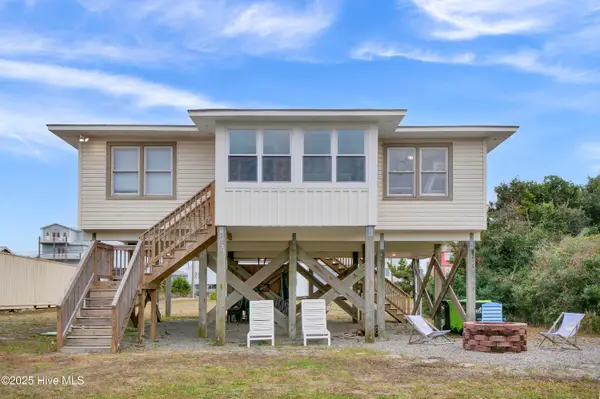 3126 Topsail Avenue, North Topsail Beach, NC 28460