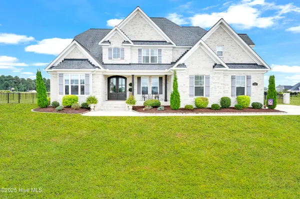 1357 Autumn Lakes Drive, Grimesland, NC 27837