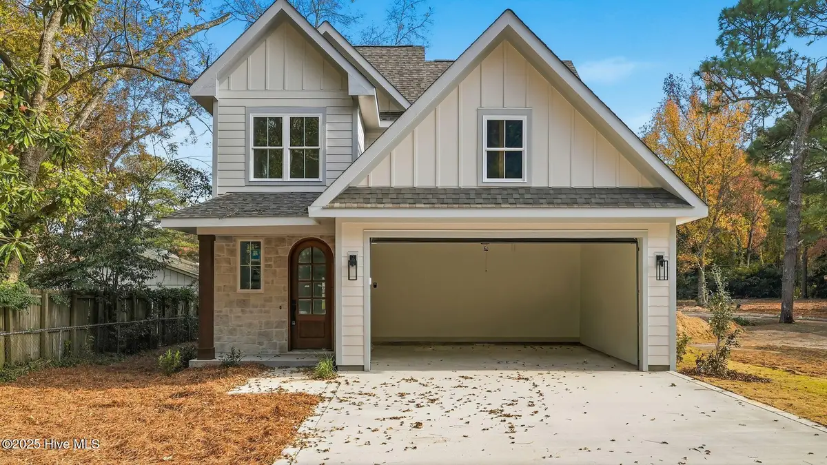 1405 N May Street, Southern Pines, NC 28387 - Image #1