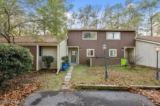 65 Quarterdeck Townes, New Bern, NC 28562 - Image #1