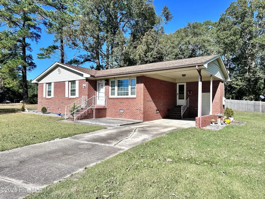 105 Woodlawn Drive, Jacksonville, NC 28546 - Image #3