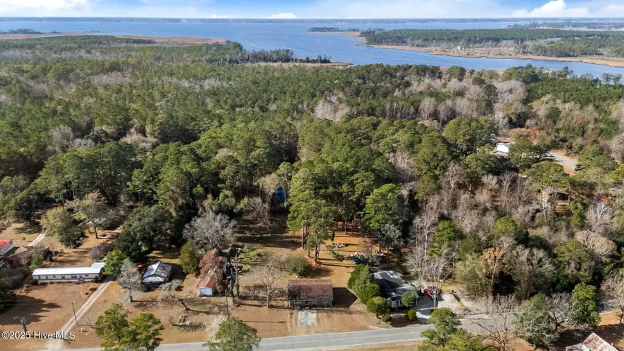 2069 S Goose Creek Road, Grantsboro, NC 28529 - Image #3