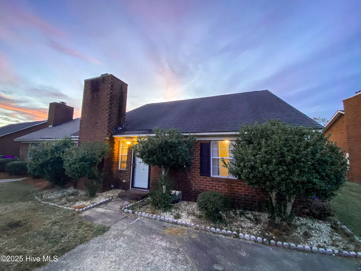 1206 Peyton Circle #B, Greenville, NC 27834 - Image #1