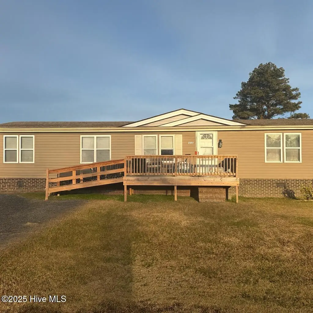 110 Seaview Drive, Elizabeth City, NC 27909 - Image #1