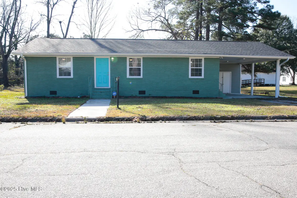 216 E Webster Street, Whiteville, NC 28472 - Image #1