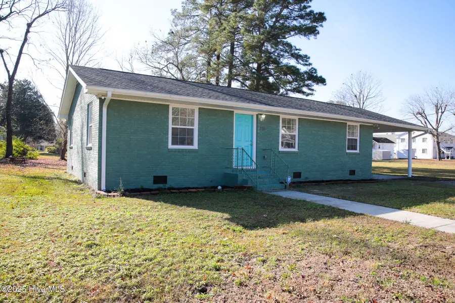 216 E Webster Street, Whiteville, NC 28472 - Image #2